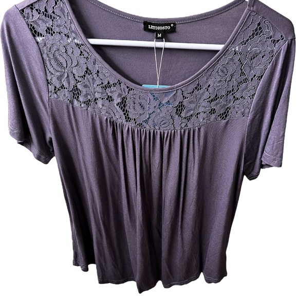 Lediosto Pleated Purple Knit Lace Top Short Sleeve Scoop Neck Size Medium - Picture 6 of 15